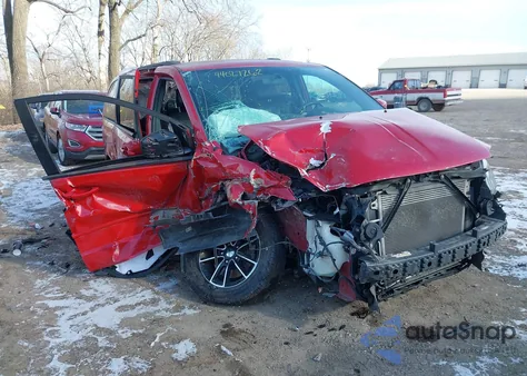 2016 Dodge Grand Caravan R/T z USA, uszkodzony, nr VIN 2C4RDGEG6GR224559